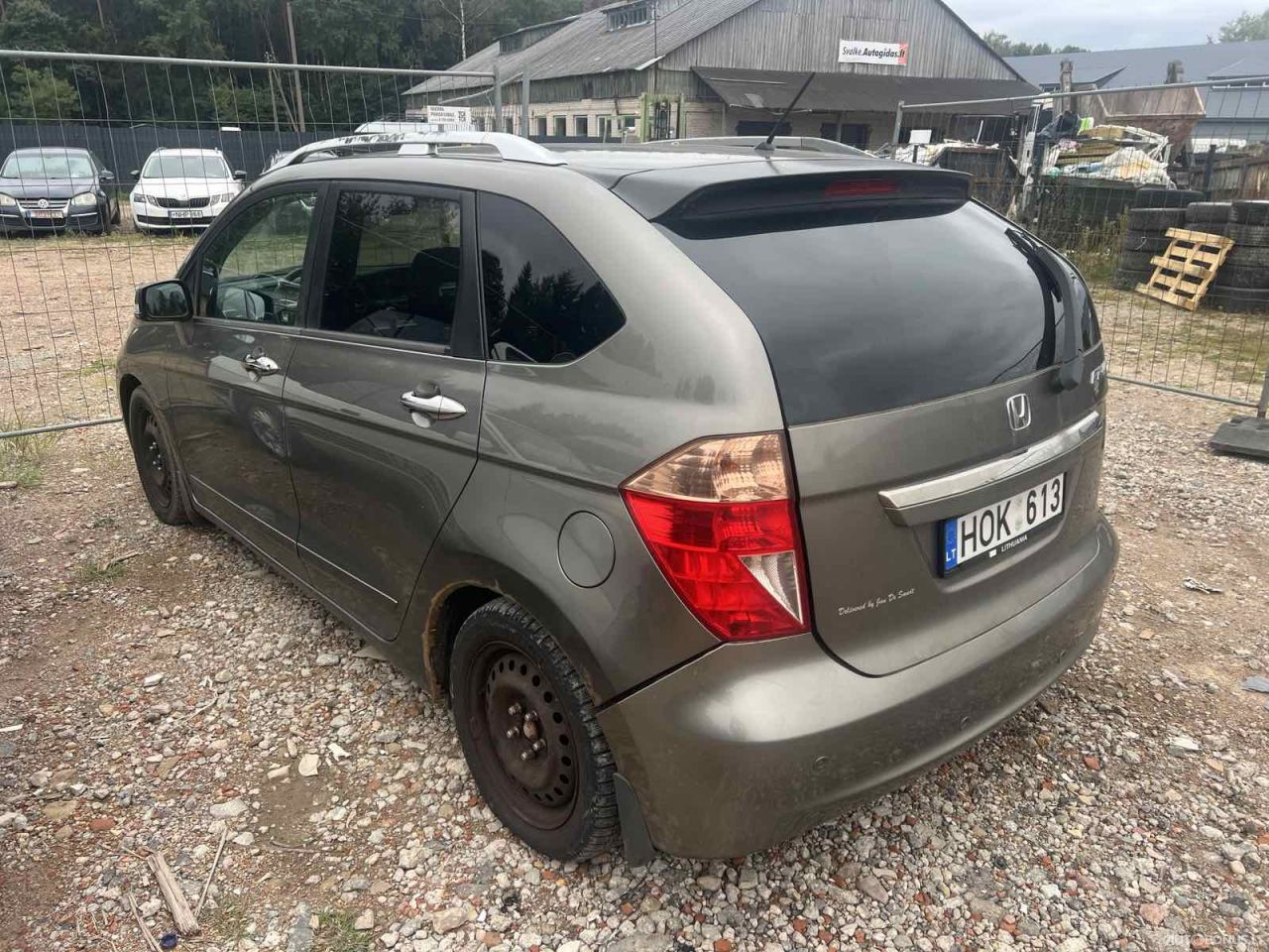 Honda FR-V | 1