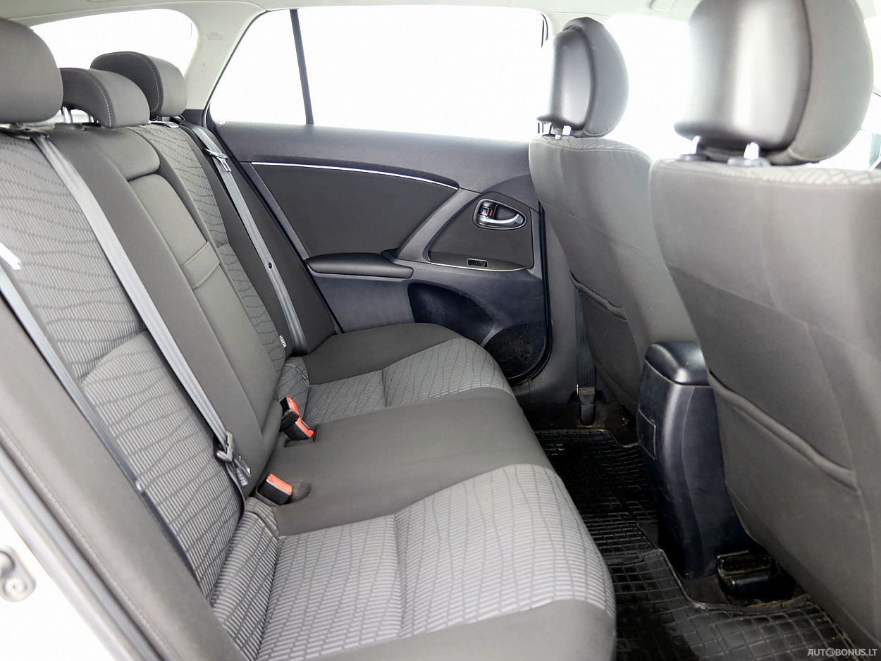 Toyota Avensis | 6