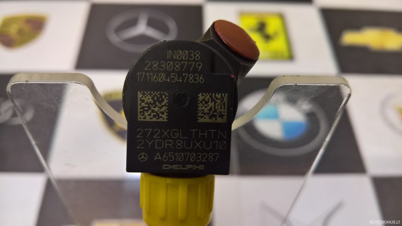 Mercedes-Benz C220 | 1