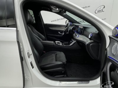 Mercedes-Benz E220 | 3