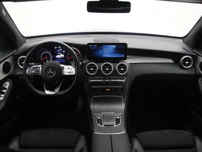 Mercedes-Benz GLC200 | 1