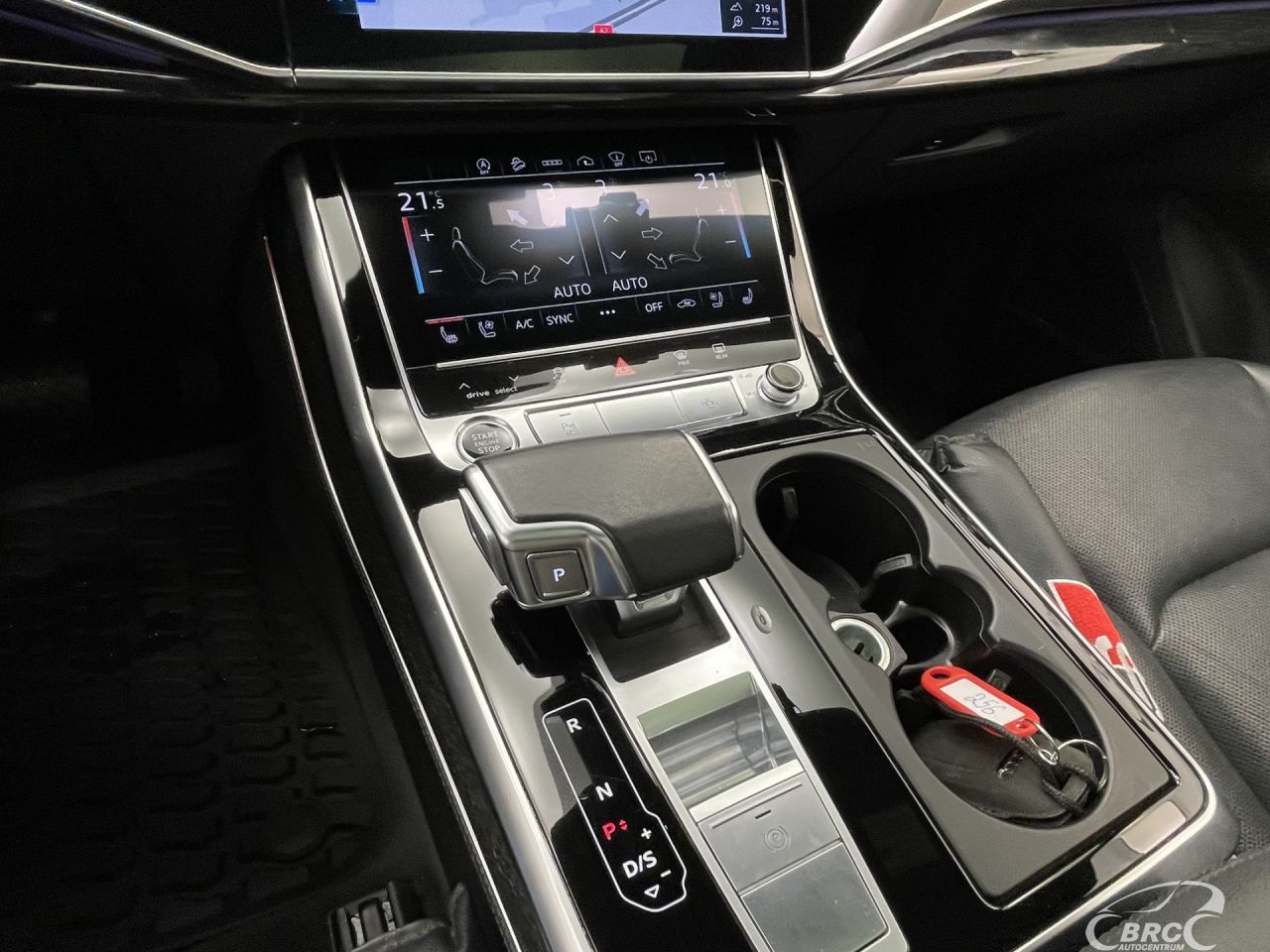 Audi Q7 | 29