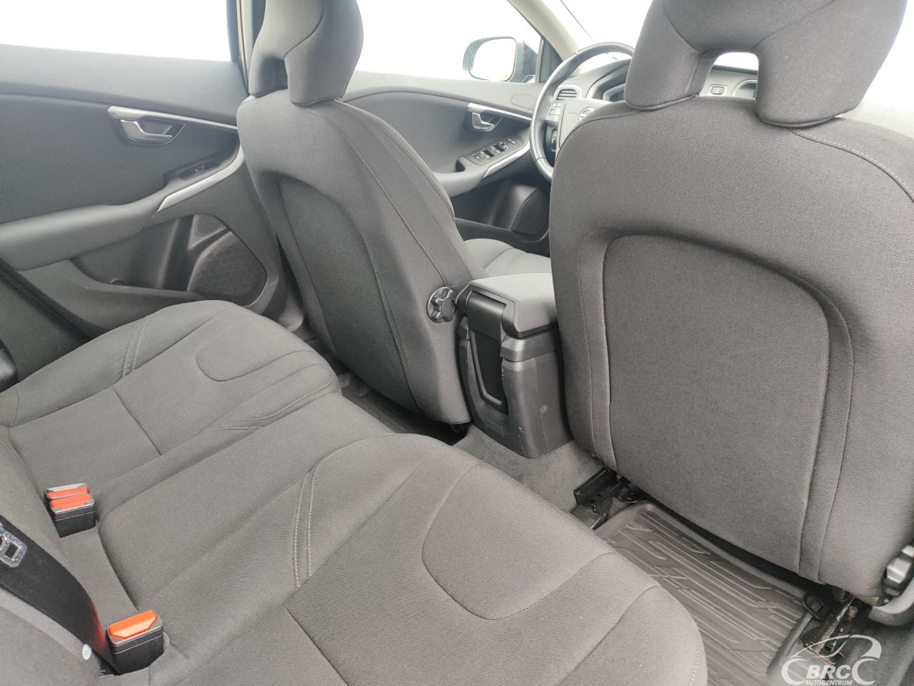 Volvo V40 | 10