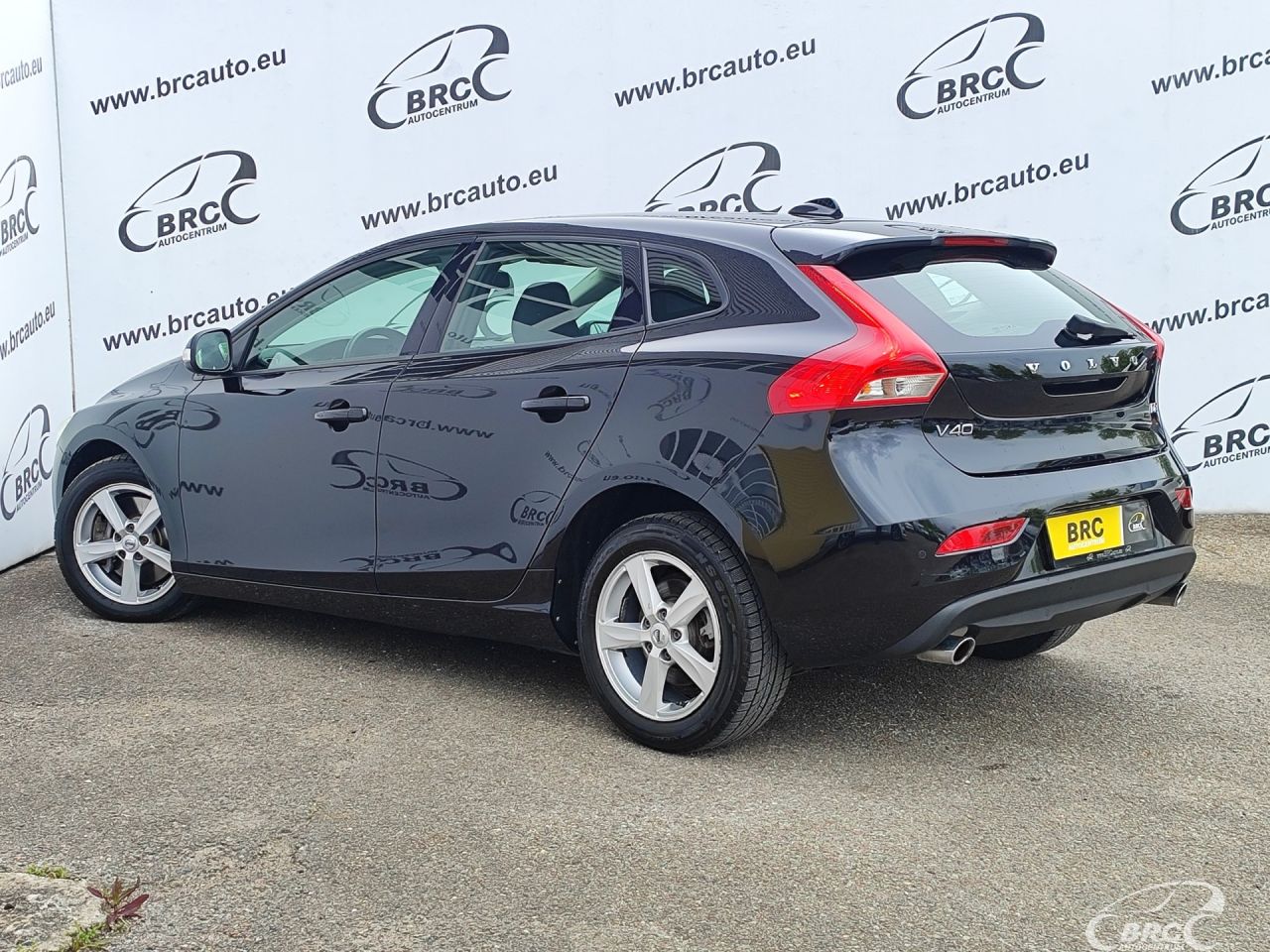 Volvo V40 | 40
