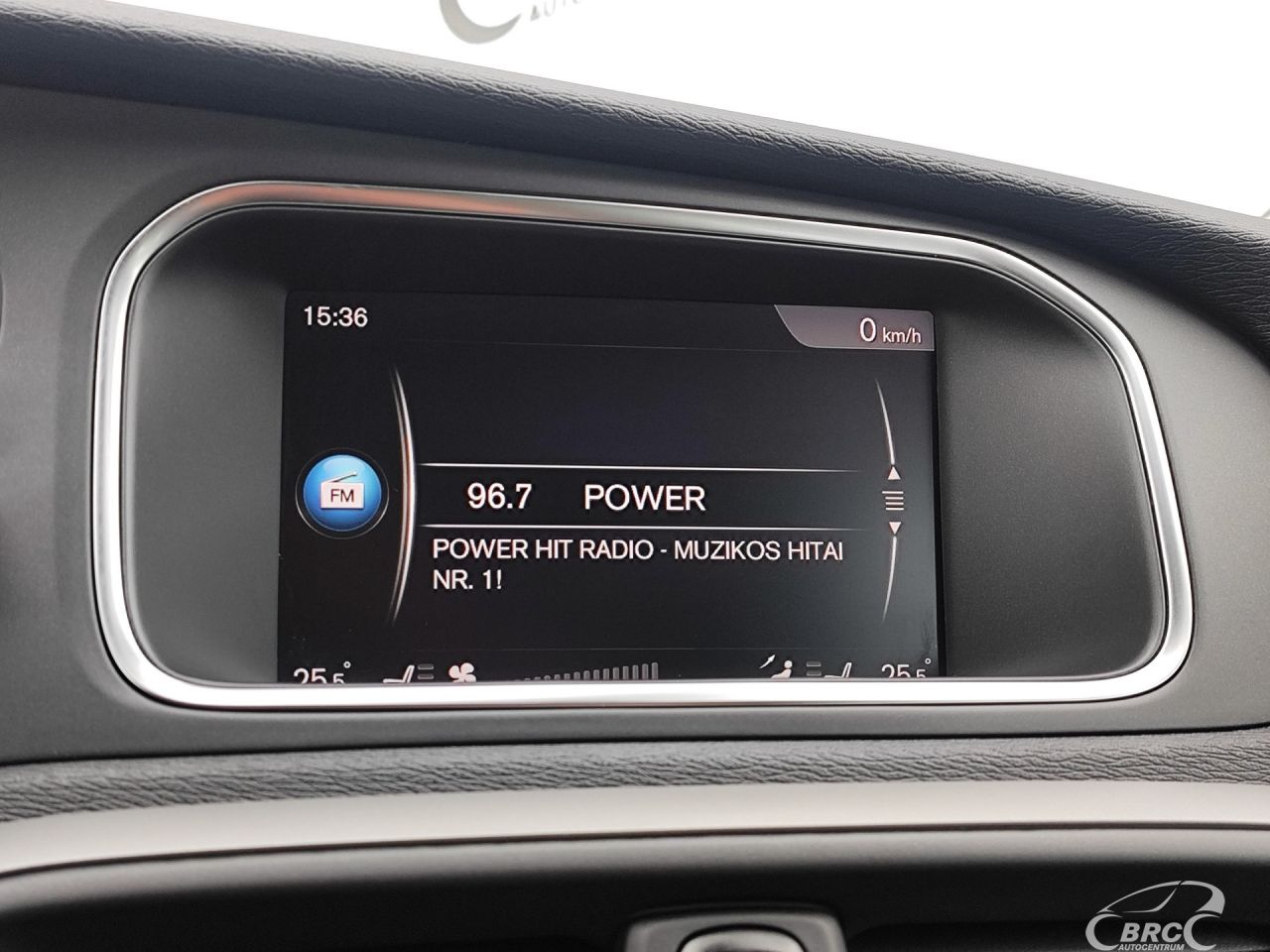 Volvo V40 | 28