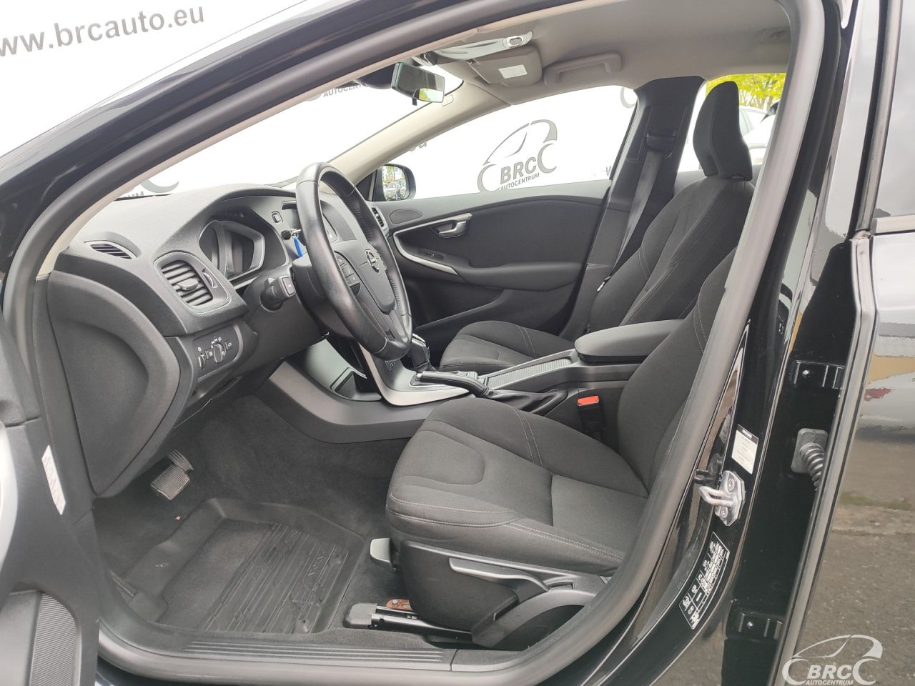 Volvo V40 | 17