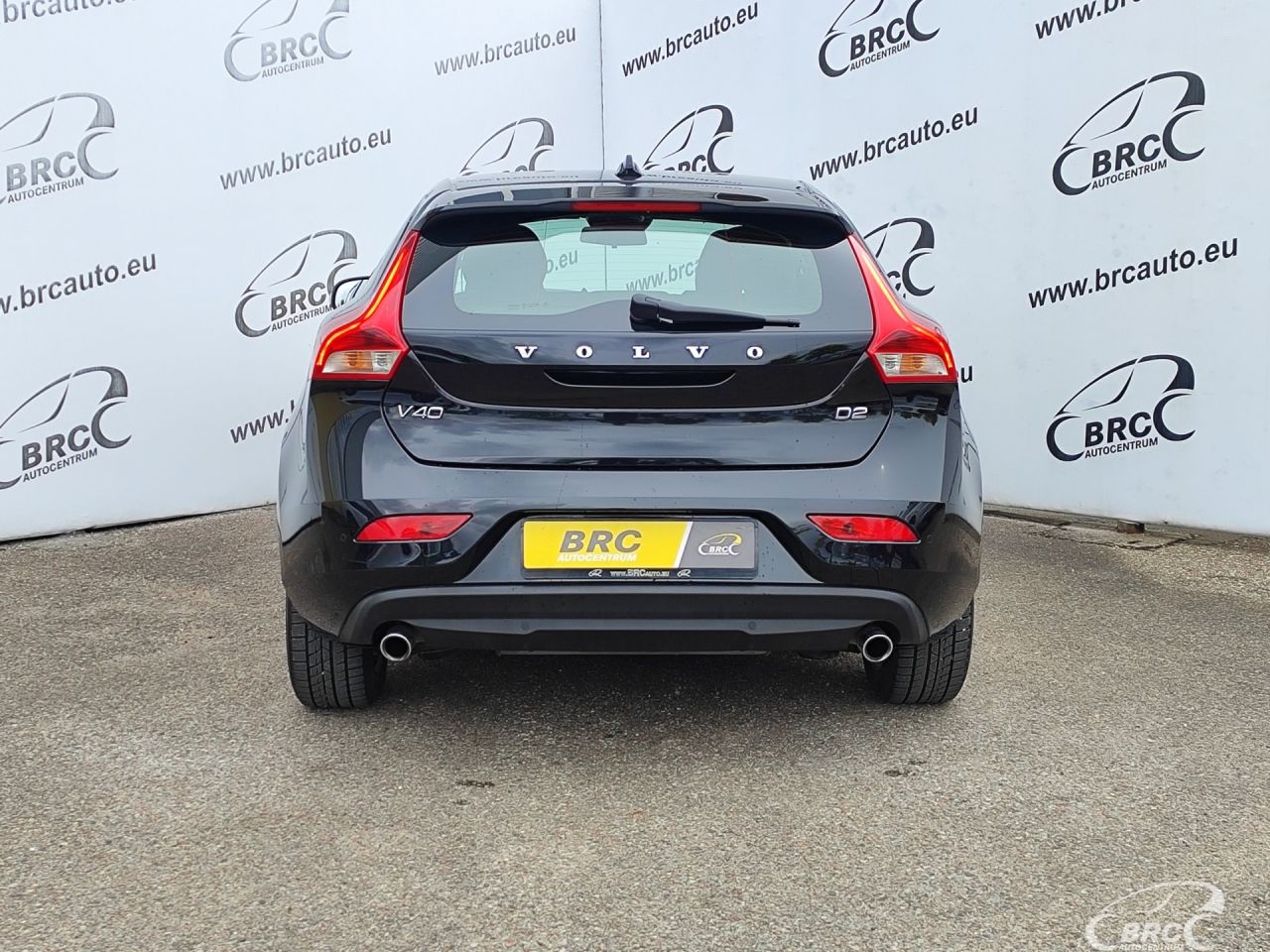Volvo V40 | 39