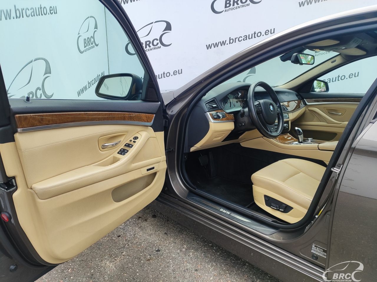 BMW 528 | 24