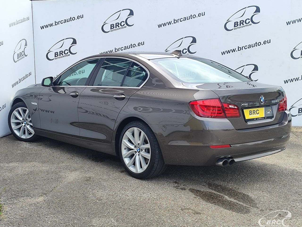 BMW 528 | 54