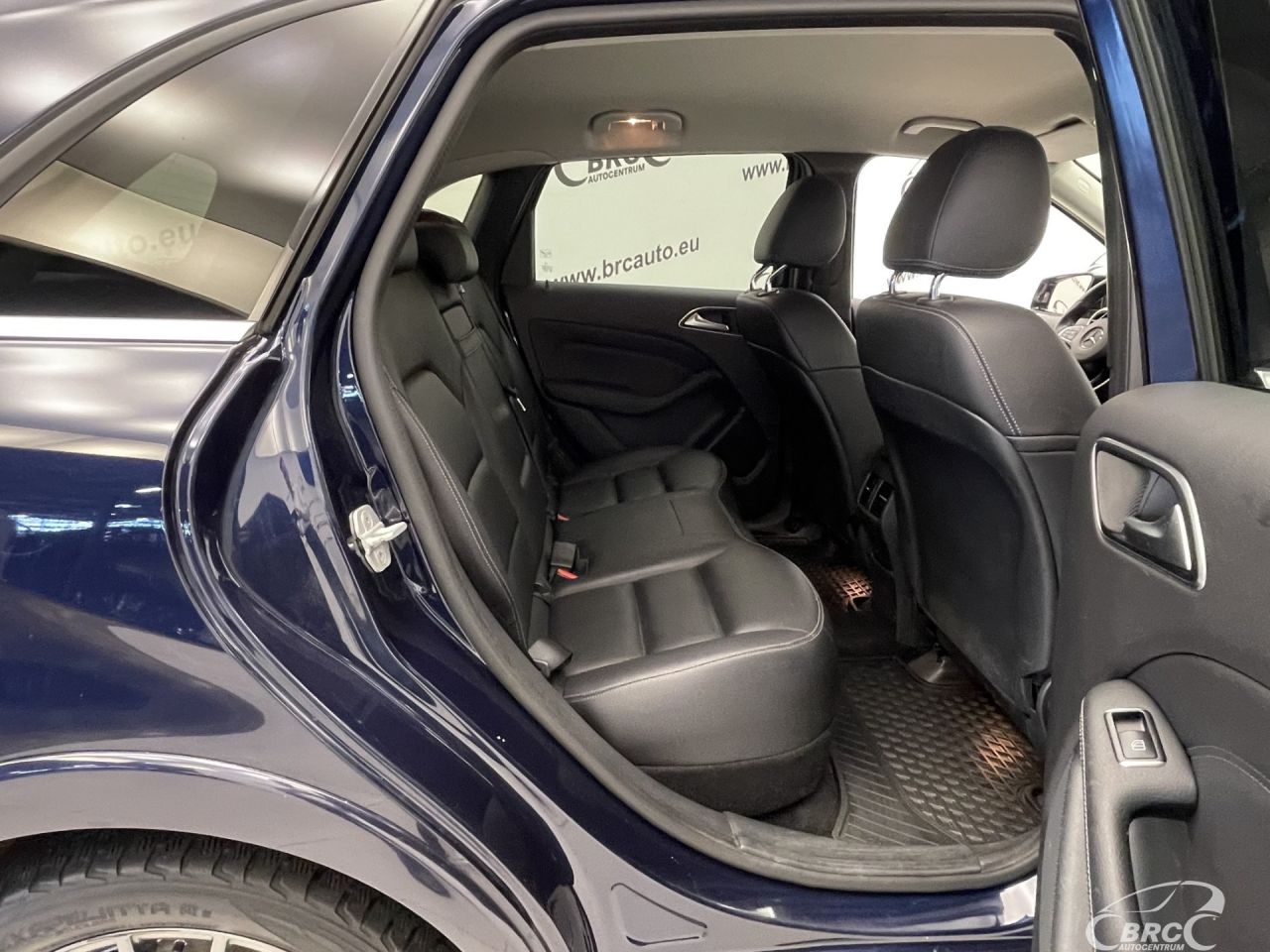 Mercedes-Benz B Electric Drive | 8