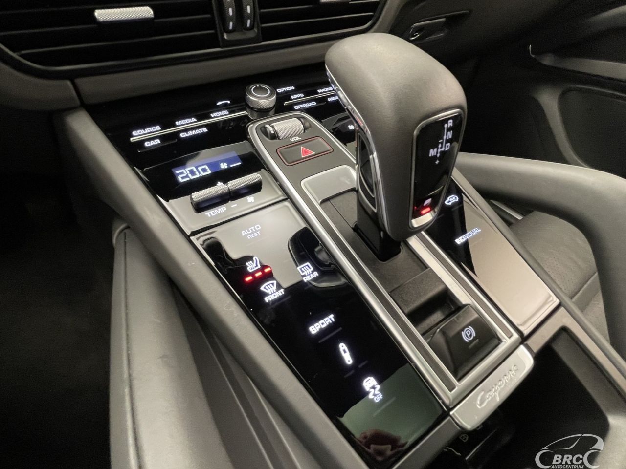 Porsche Cayenne | 26