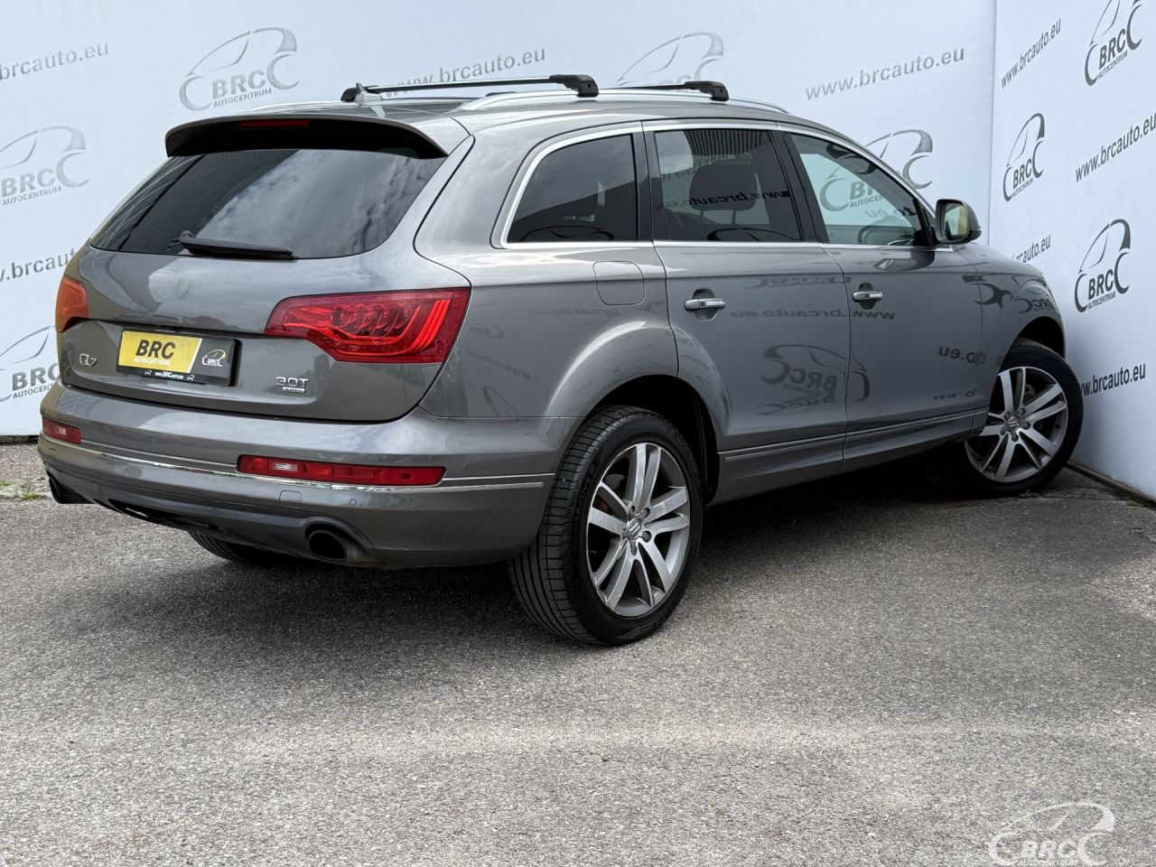 Audi Q7 | 1