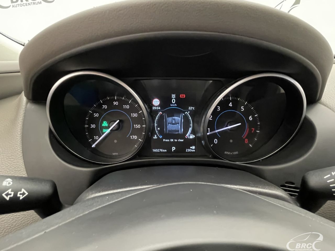 Jaguar XE | 33
