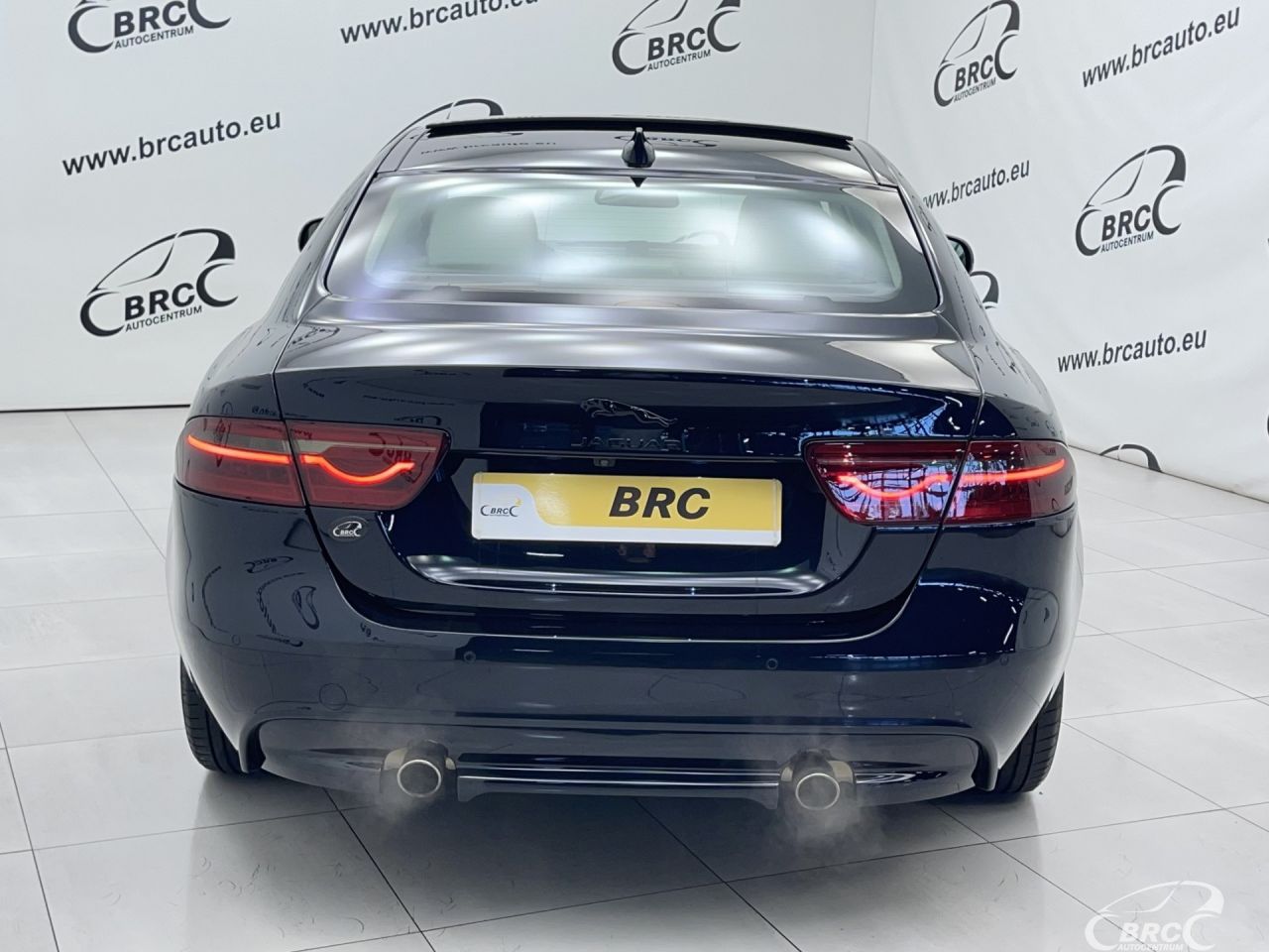 Jaguar XE | 56