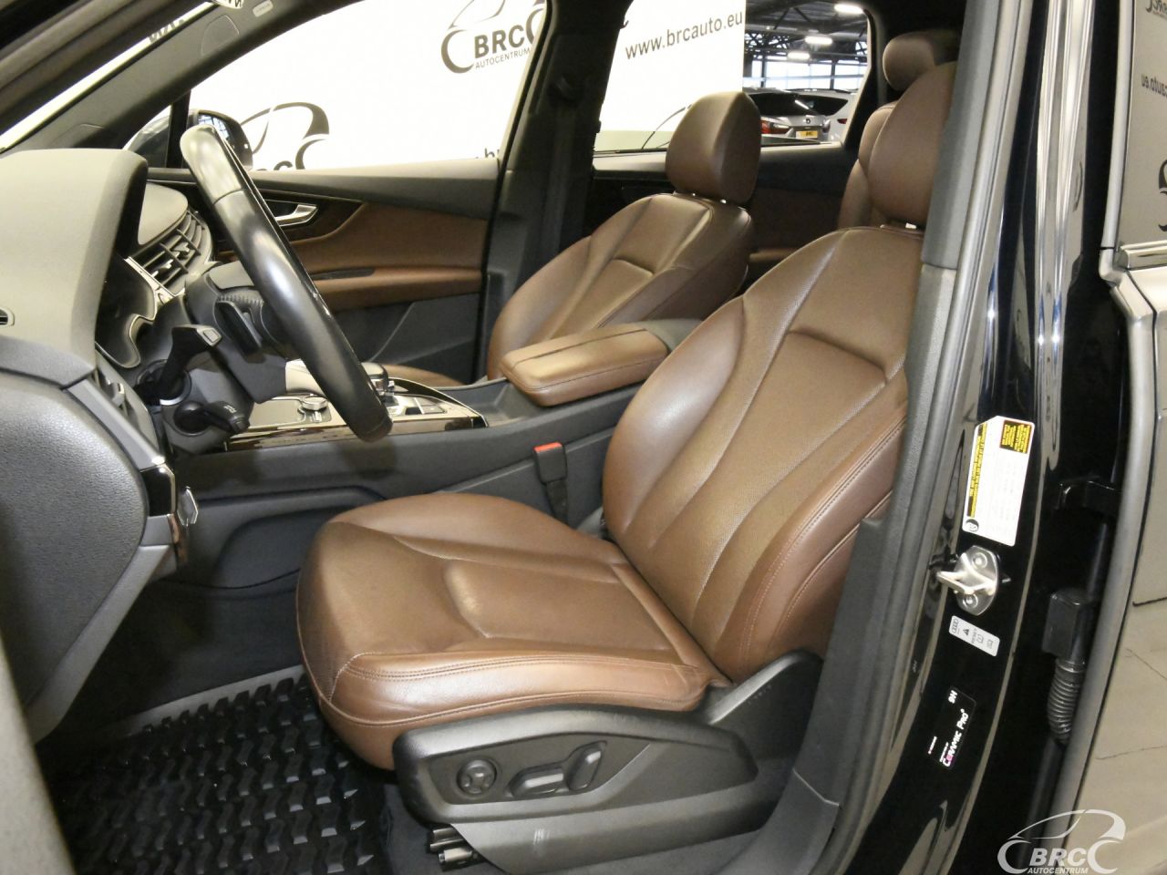 Audi Q7 | 26