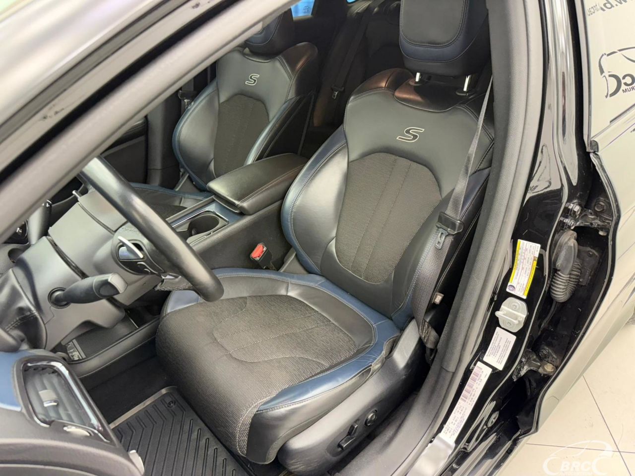 Chrysler 200 | 8