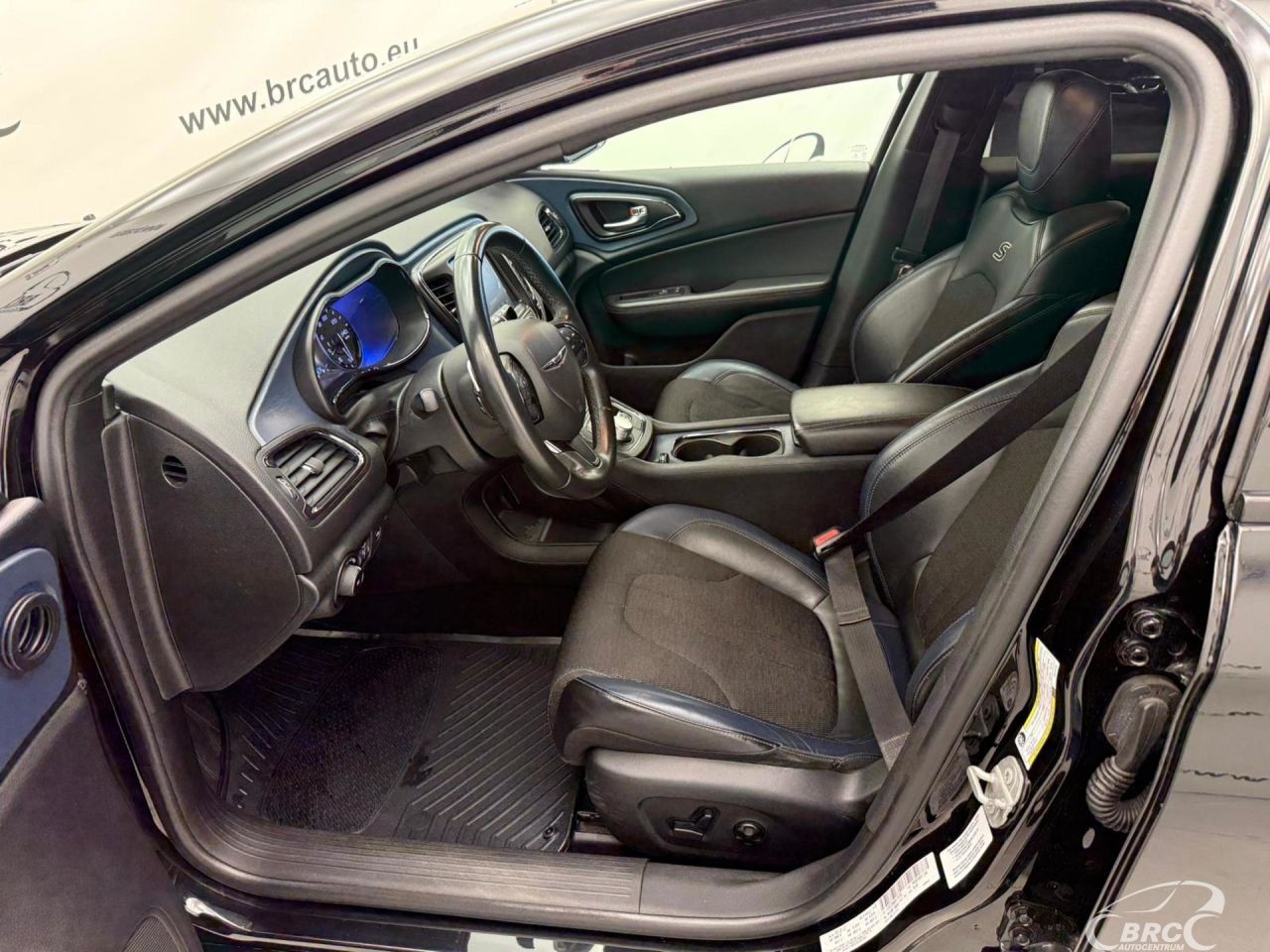 Chrysler 200 | 7