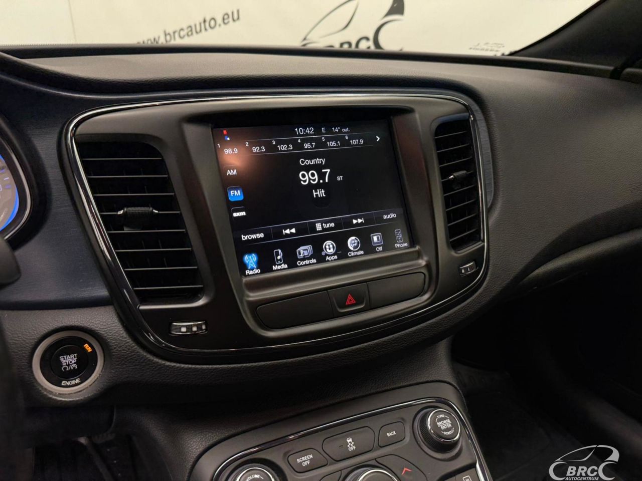 Chrysler 200 | 13