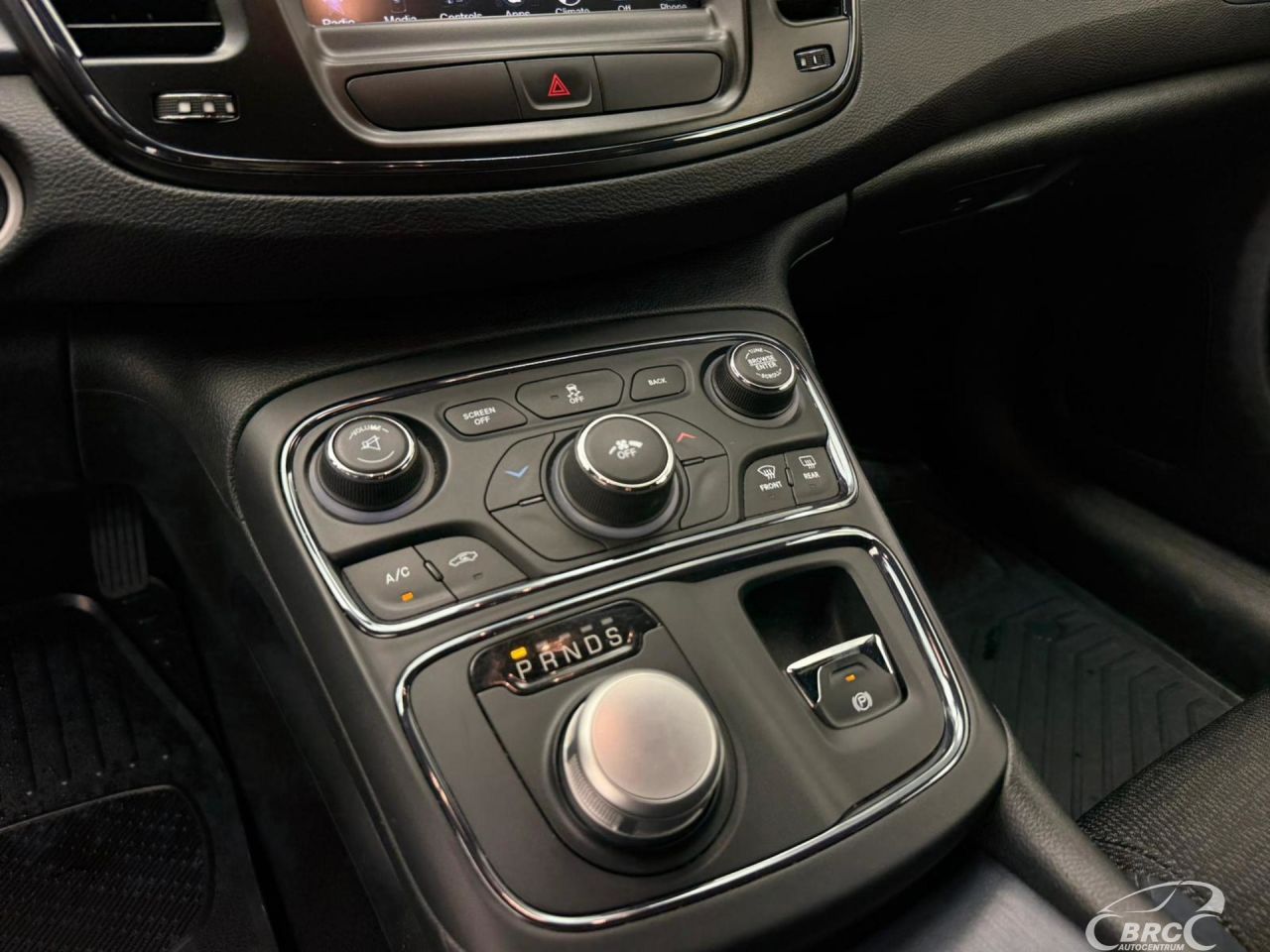Chrysler 200 | 15