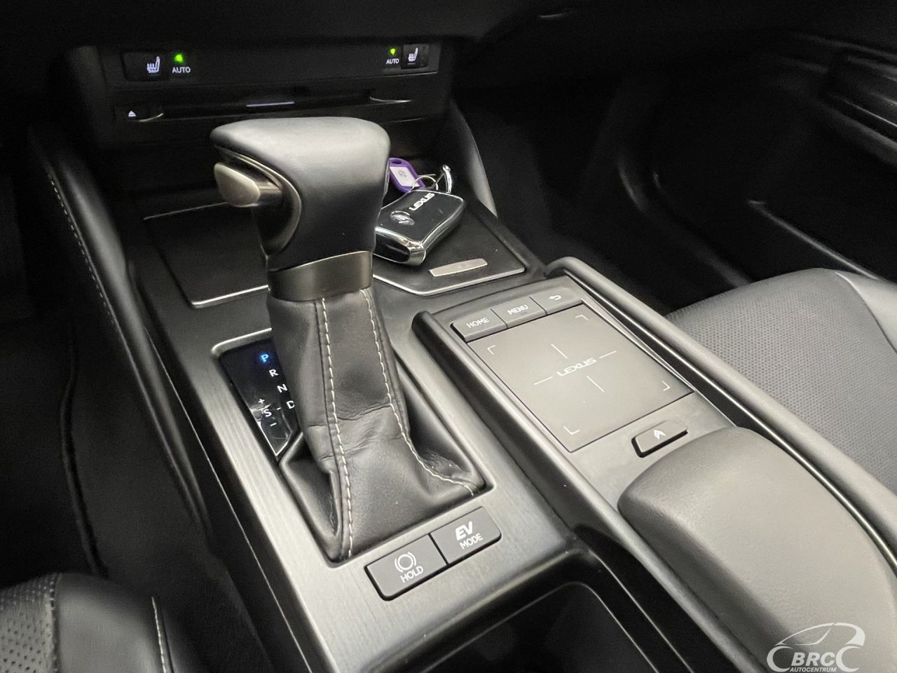 Lexus ES 300h | 26