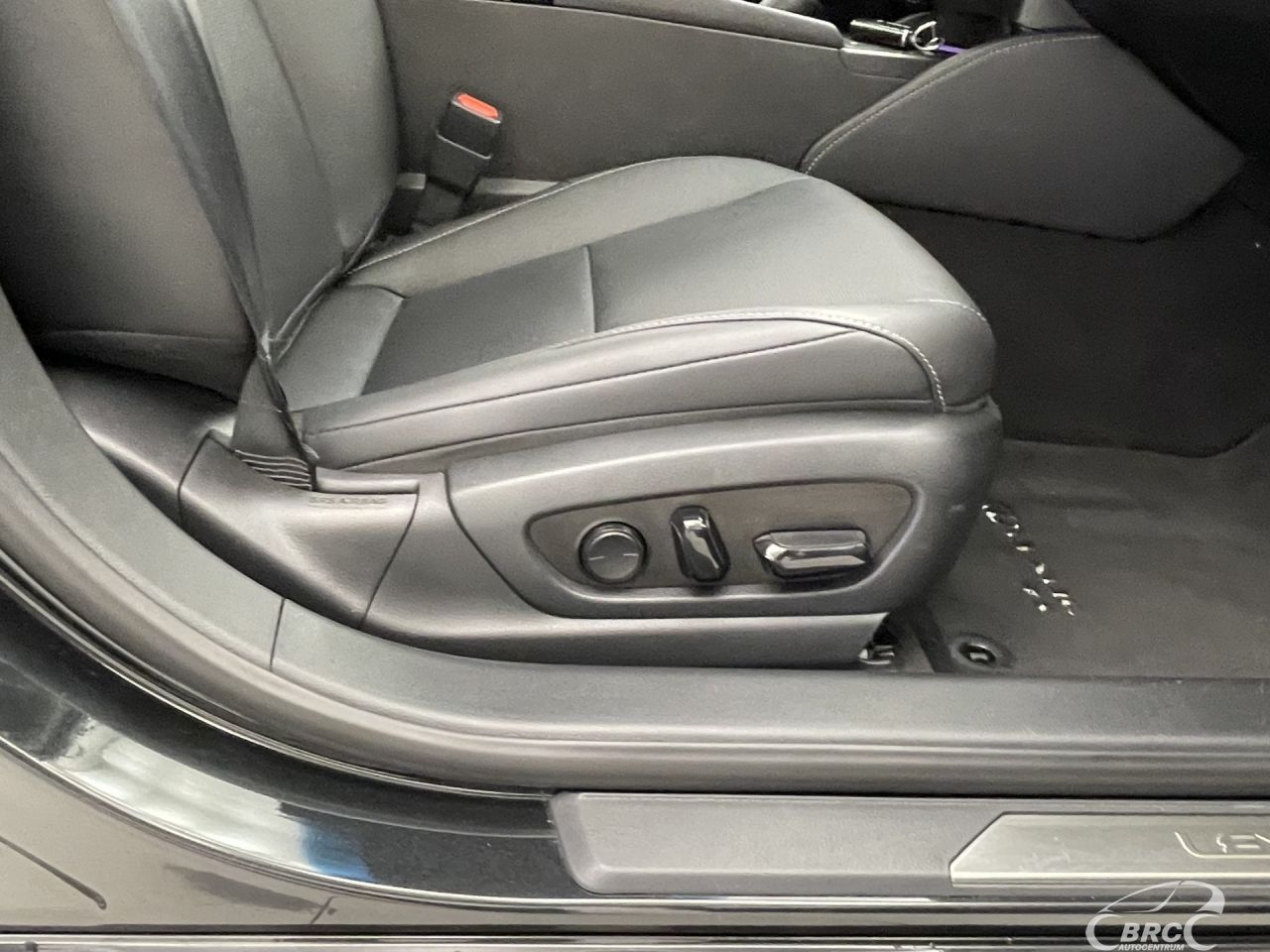 Lexus ES 300h | 5