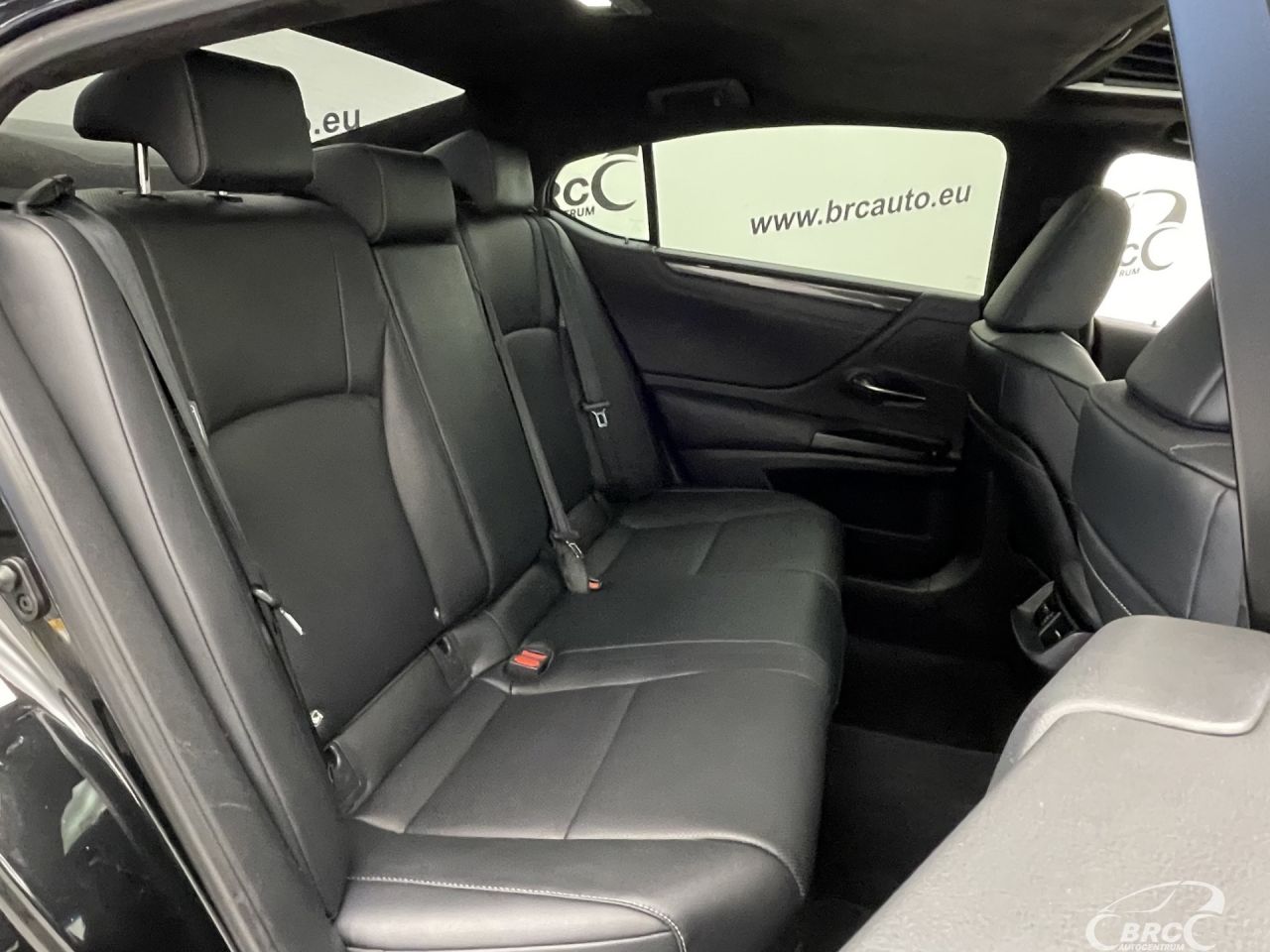 Lexus ES 300h | 11