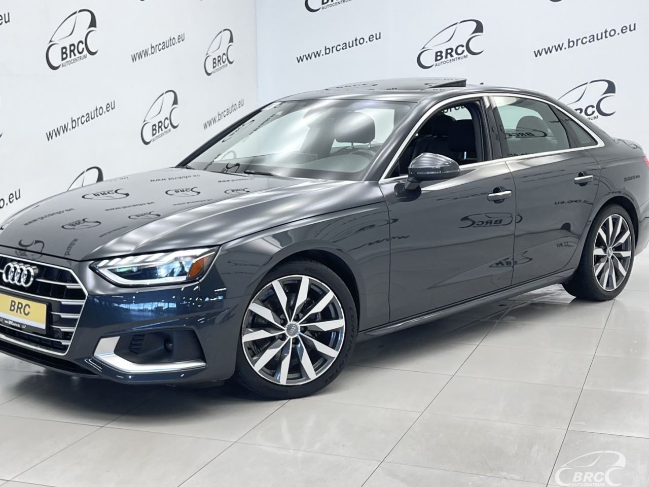 Audi A4, 2.0 l., saloon