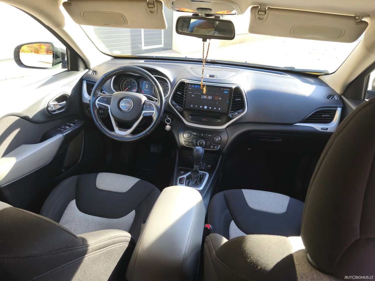Jeep Cherokee | 8
