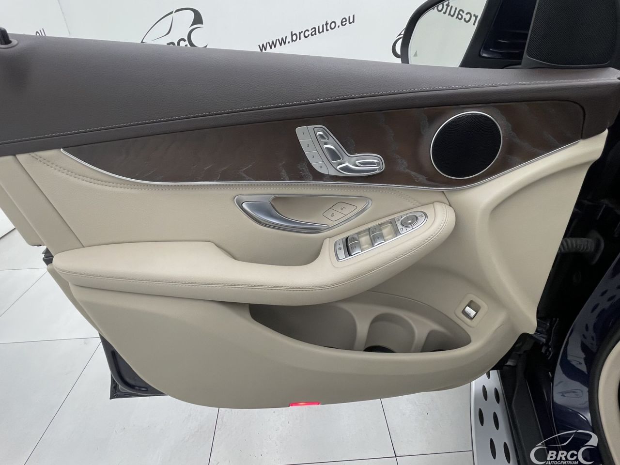 Mercedes-Benz GLC300 | 20