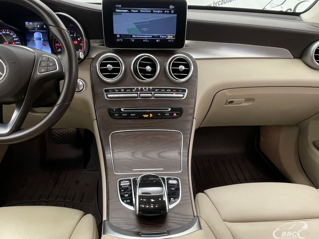 Mercedes-Benz GLC300 | 15