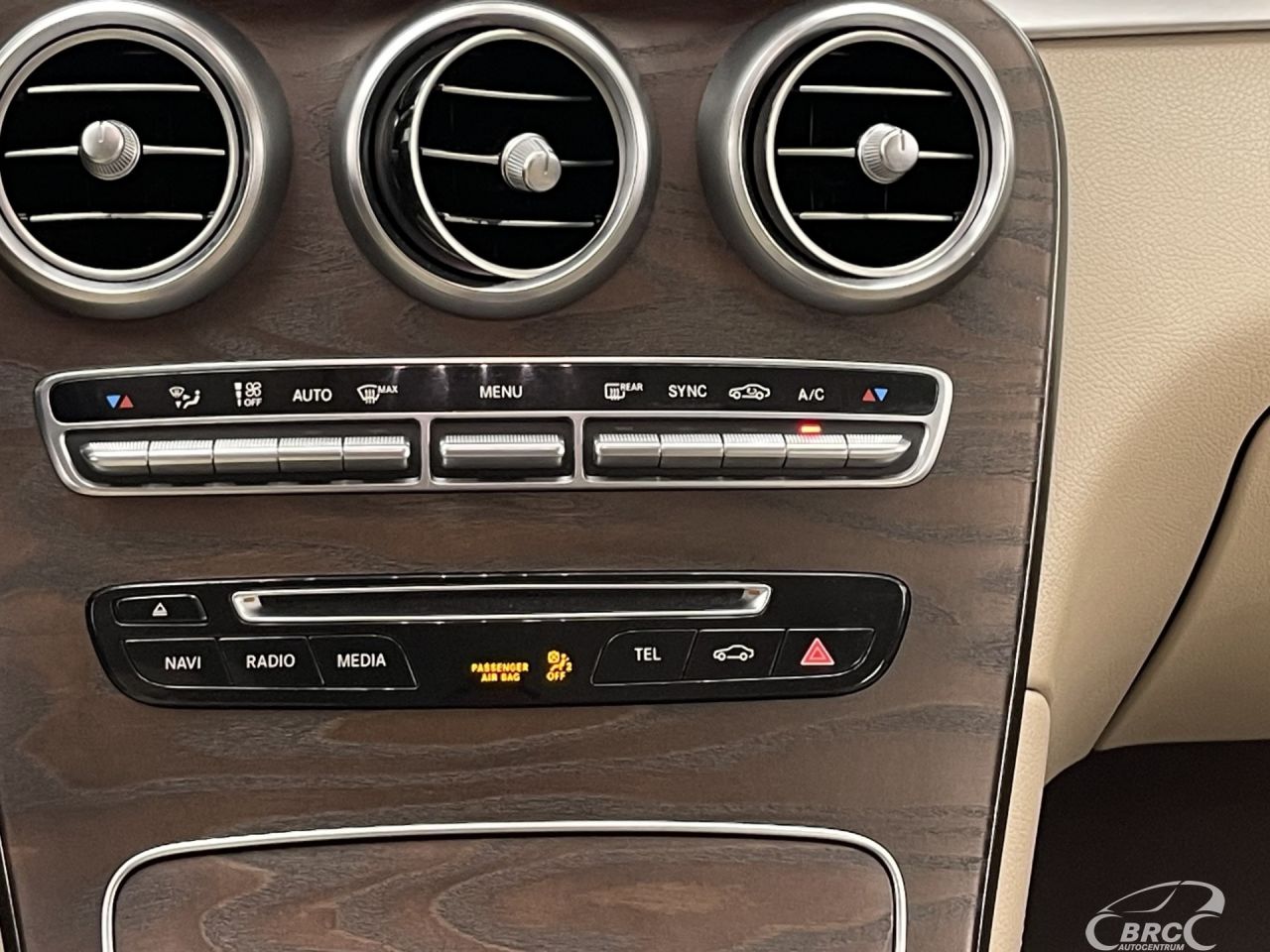 Mercedes-Benz GLC300 | 17