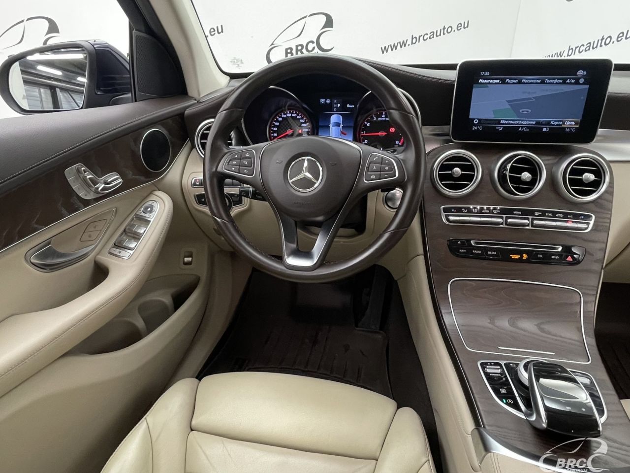 Mercedes-Benz GLC300 | 14