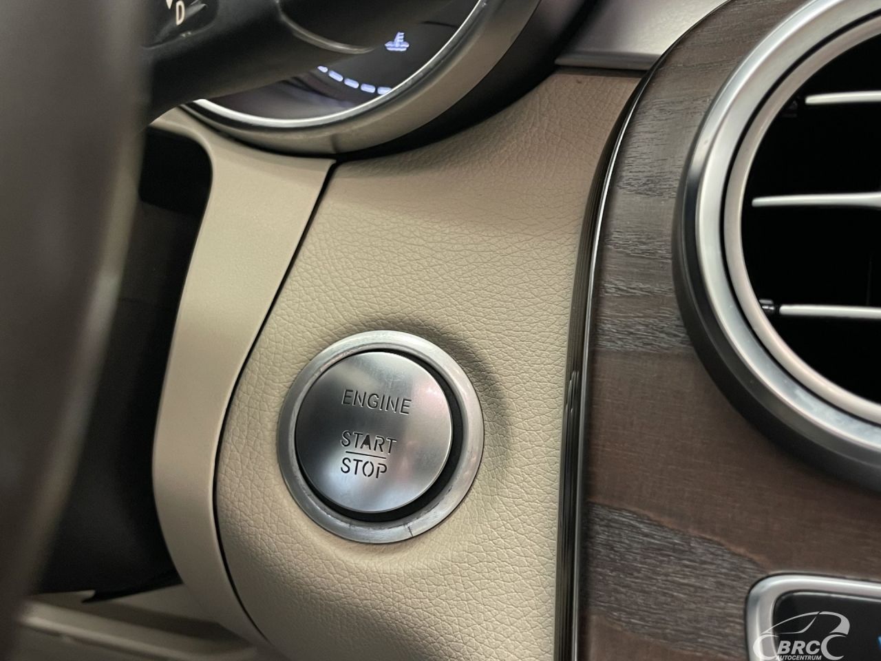 Mercedes-Benz GLC300 | 45