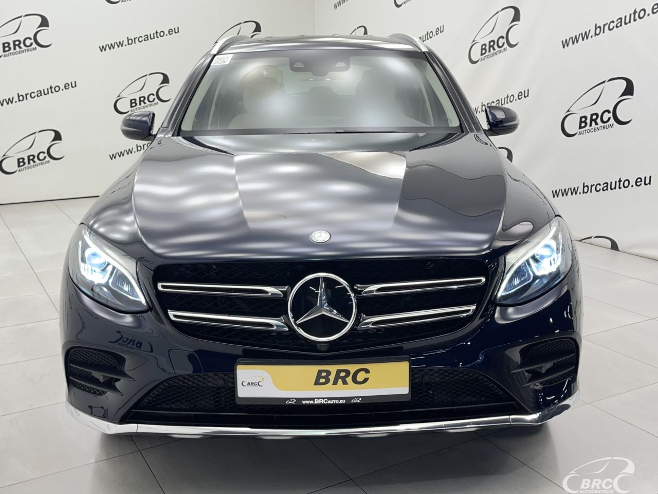 Mercedes-Benz GLC300 | 52