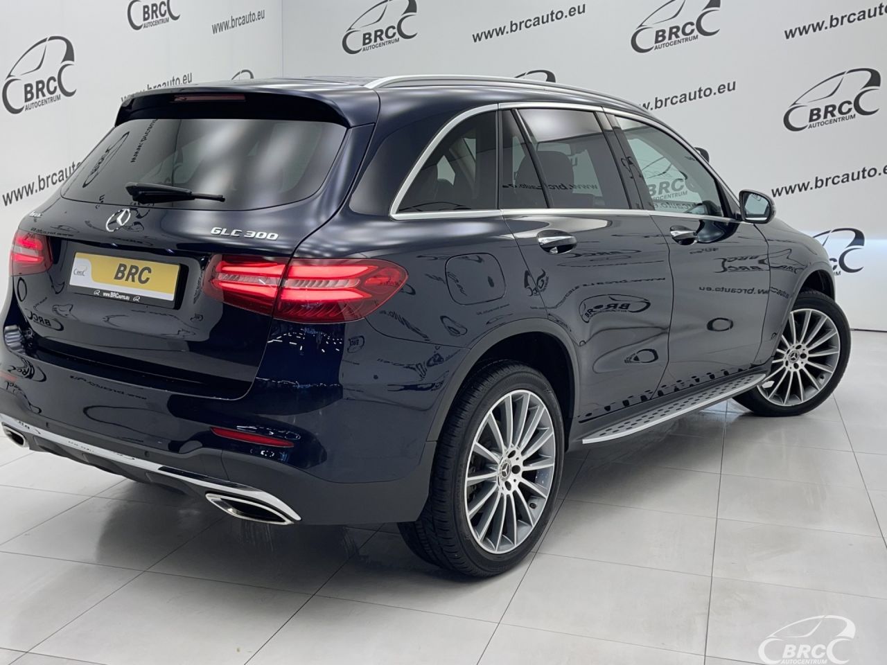 Mercedes-Benz GLC300 | 51