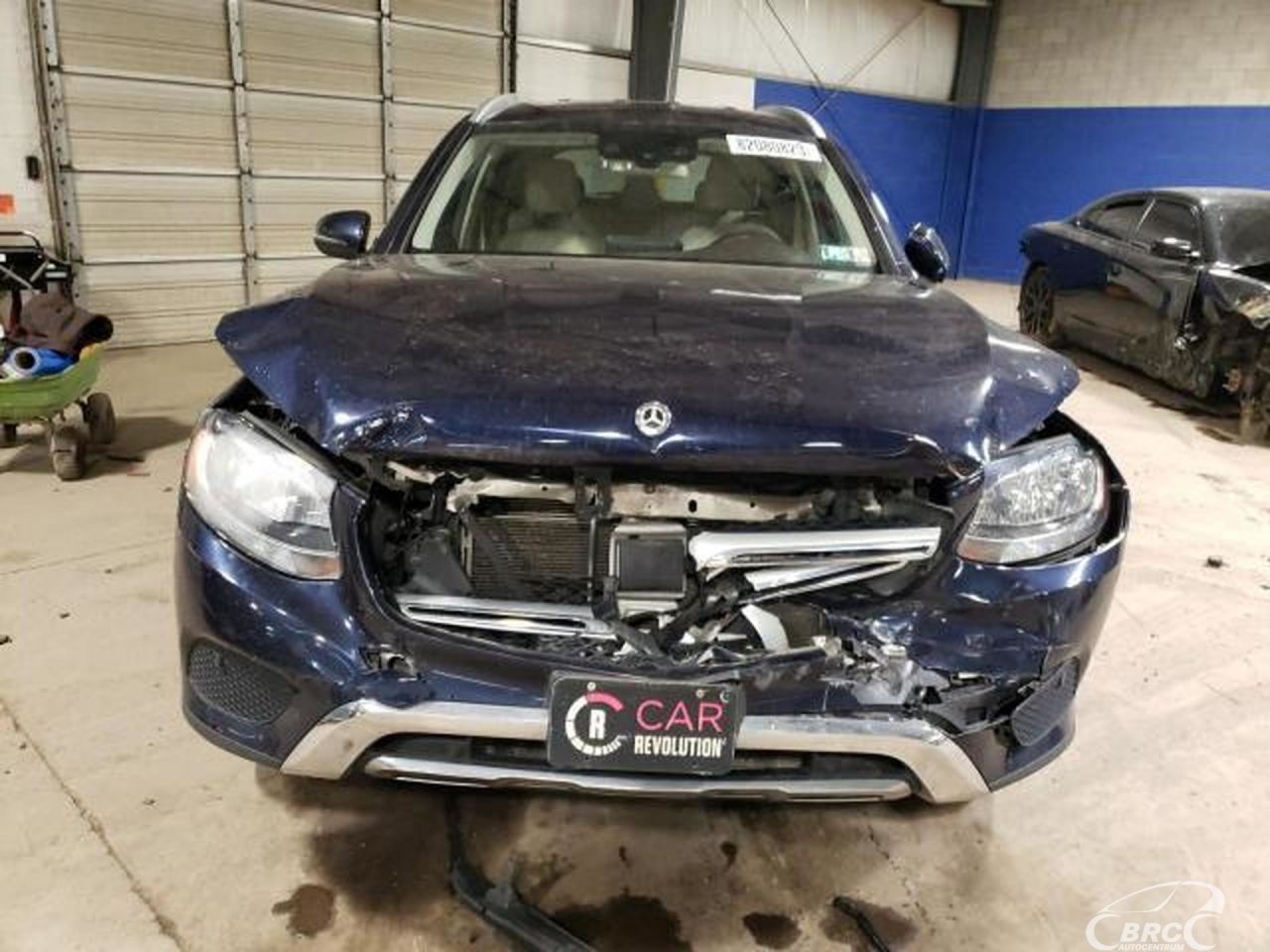 Mercedes-Benz GLC300 | 62