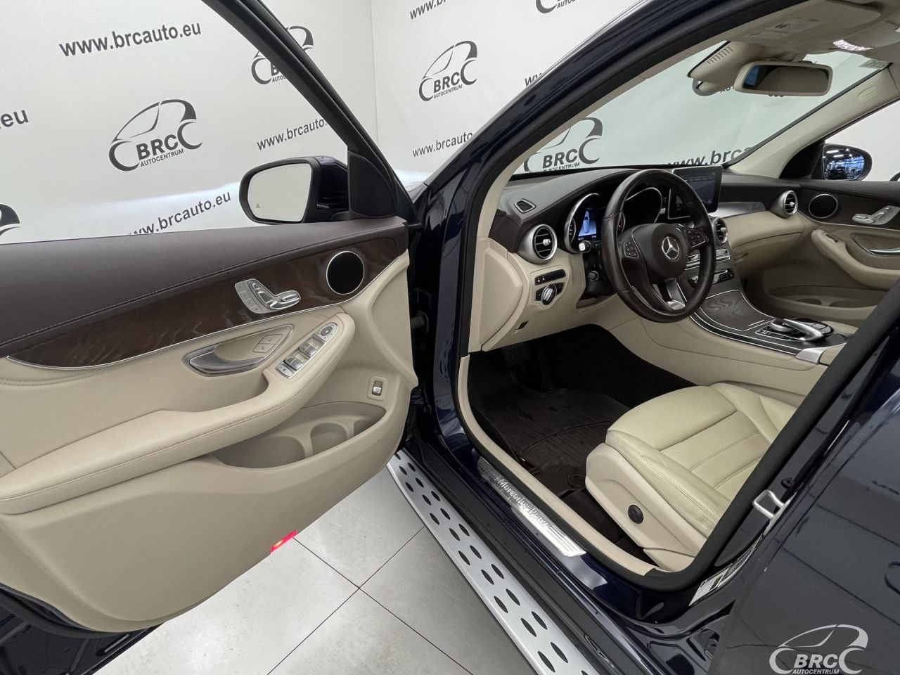 Mercedes-Benz GLC300 | 19