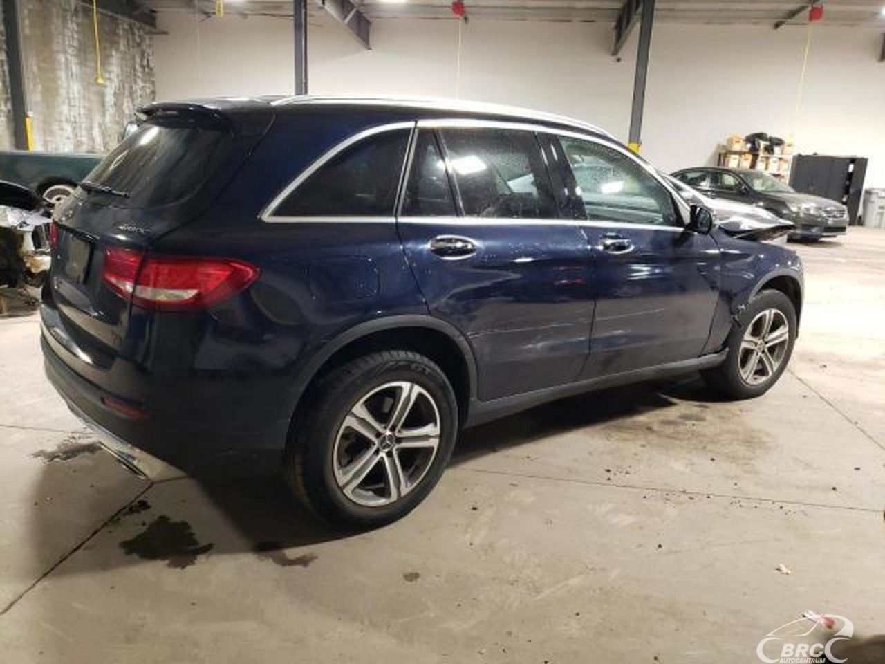 Mercedes-Benz GLC300 | 64