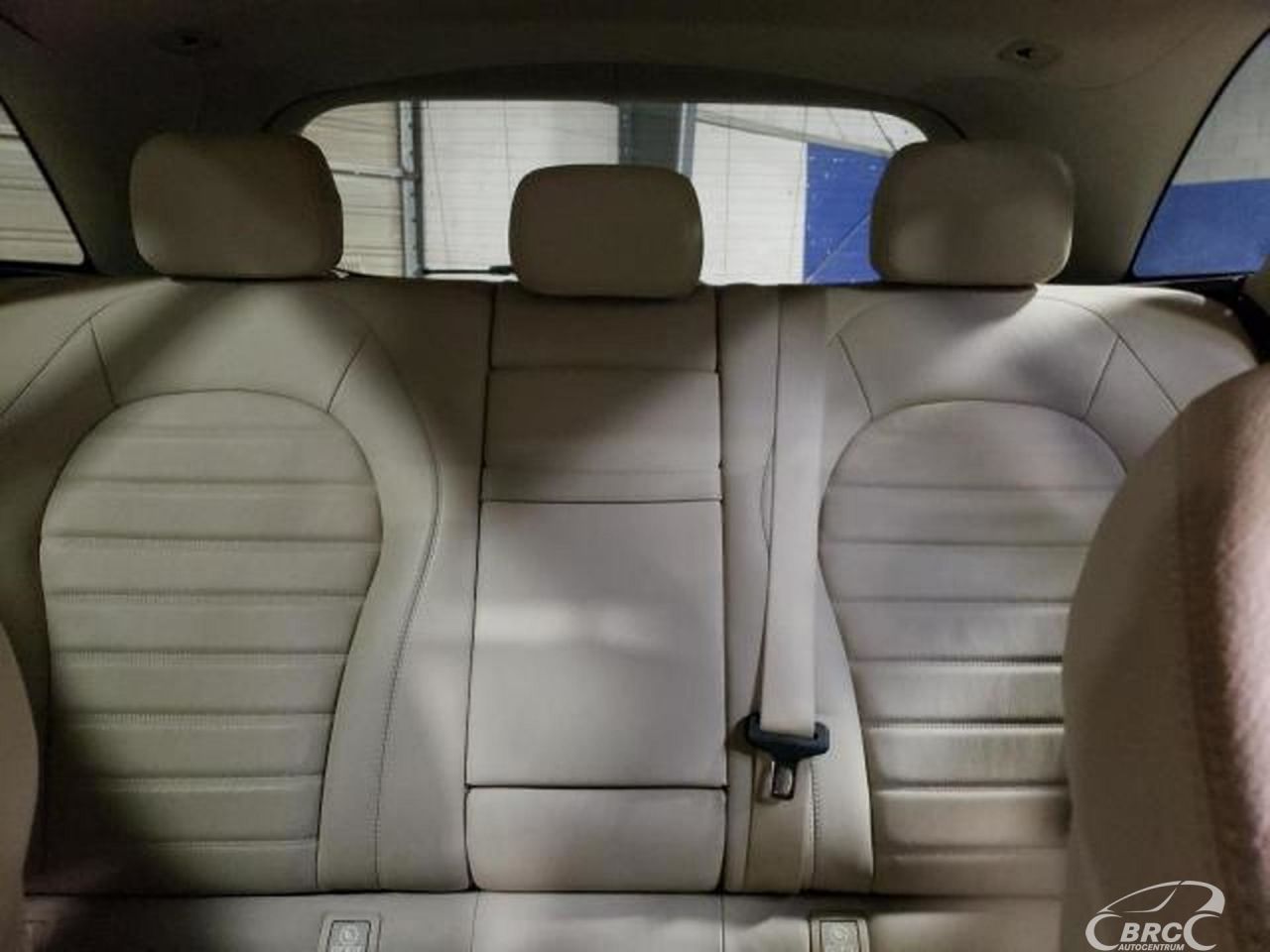 Mercedes-Benz GLC300 | 57