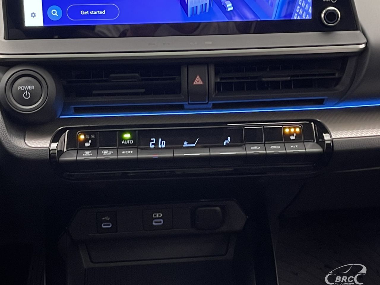 Toyota Prius | 16
