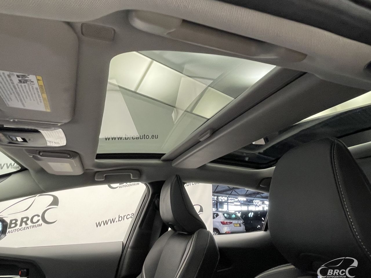 Toyota Prius | 24
