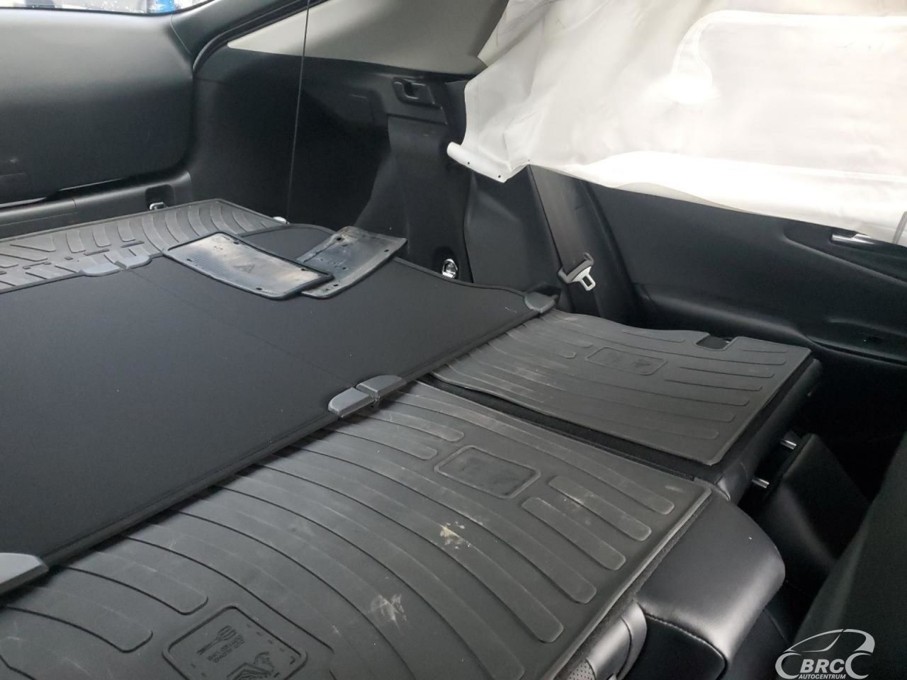 Toyota Prius | 44