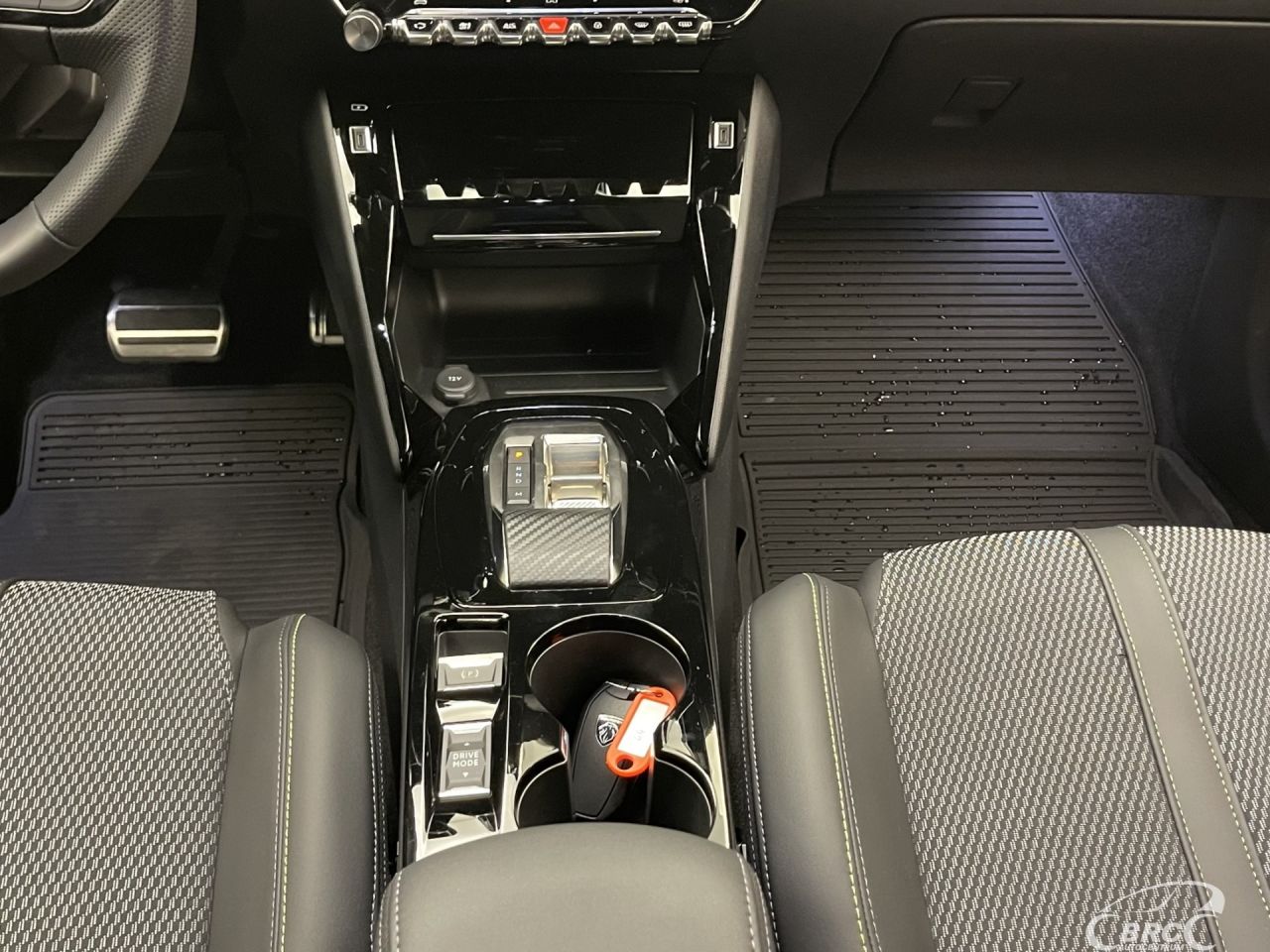 Peugeot 2008 | 17
