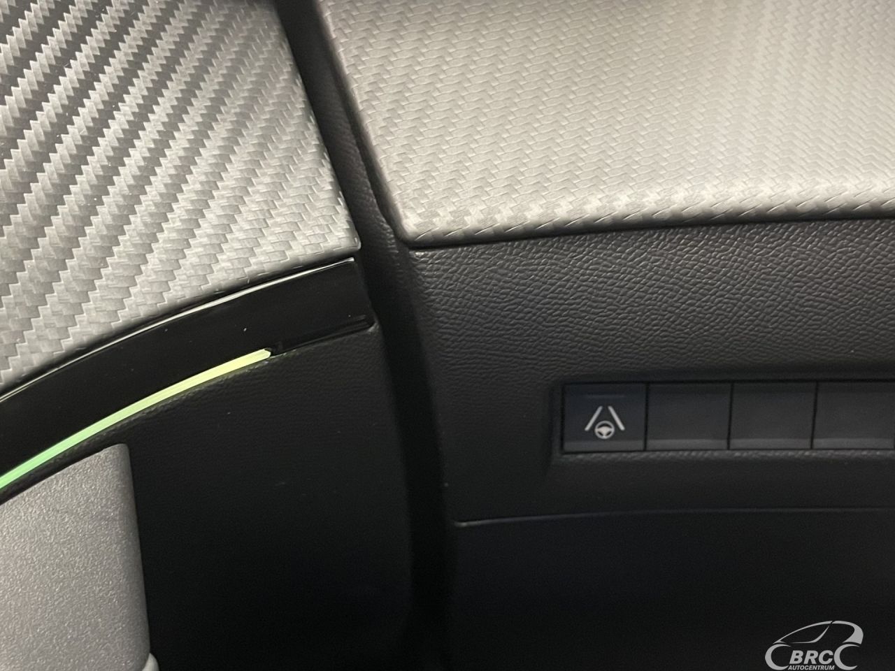 Peugeot 2008 | 25