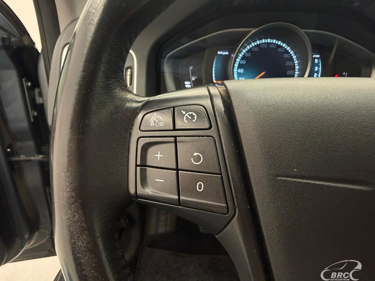 Volvo V60 | 9