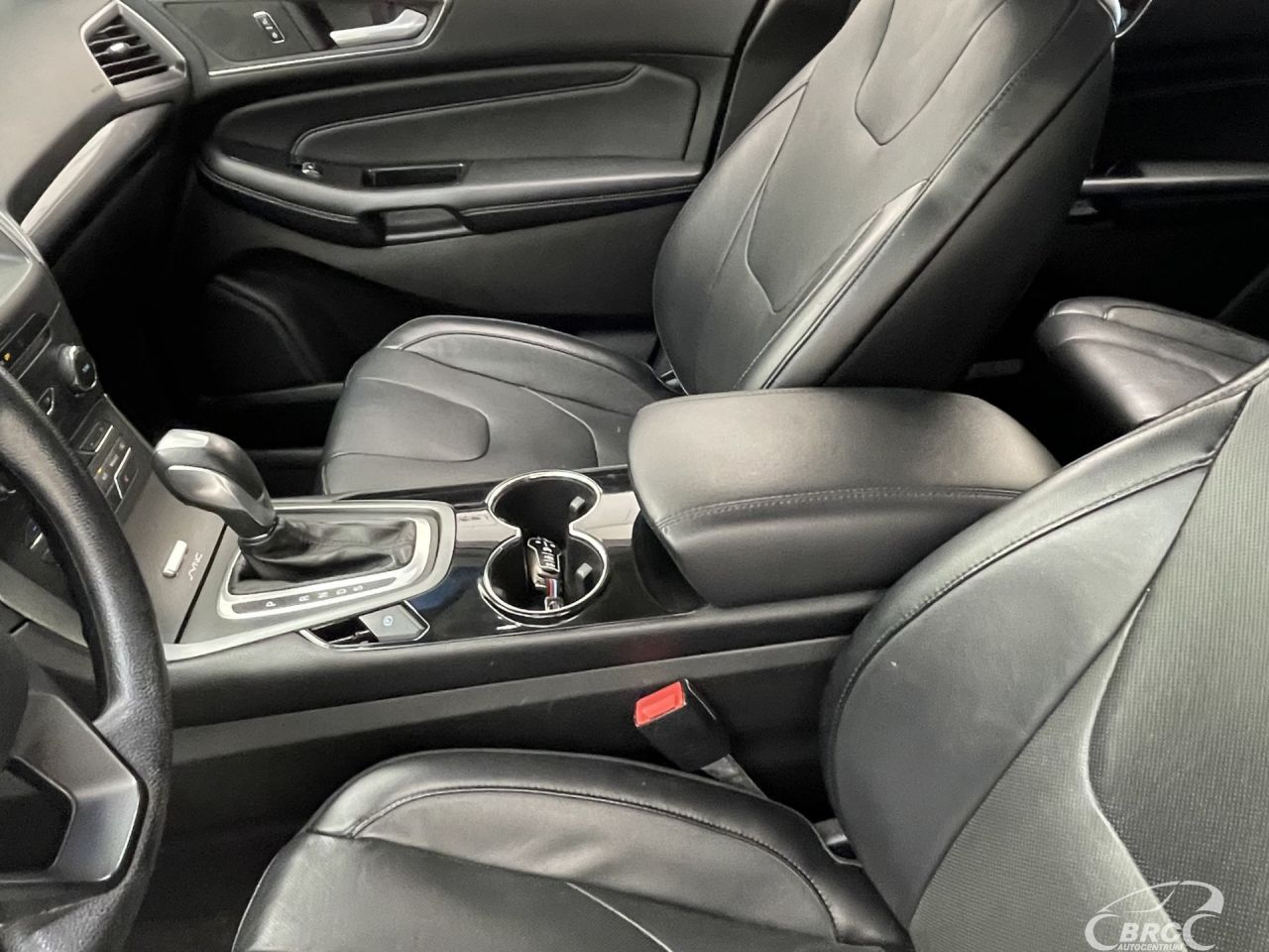 Ford Edge | 23