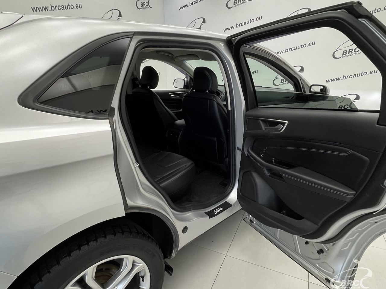 Ford Edge | 12