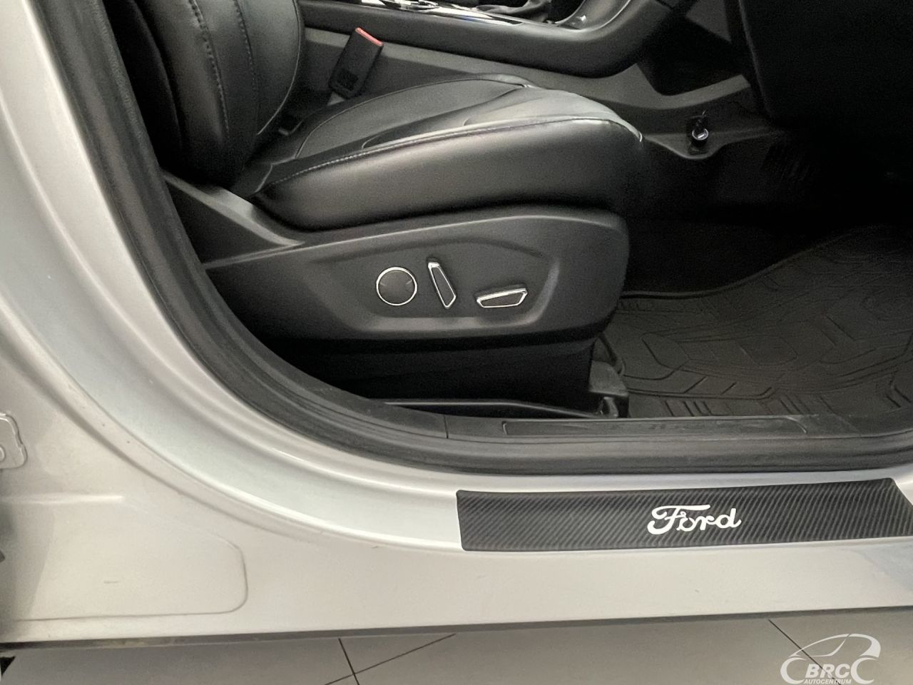 Ford Edge | 5