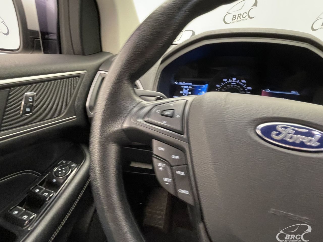 Ford Edge | 28