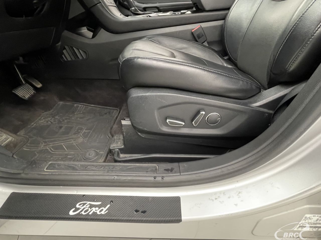 Ford Edge | 21